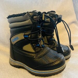 Totes Brand Toddler Boys Size 9 Insulated Snow/Winter Boots Easy On/Off